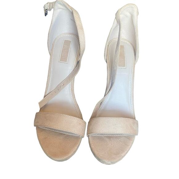 Forever 21 Womens Heels Size 7 Nude Beige Stiletto Wedding Guest Formal Party - Picture 3 of 7